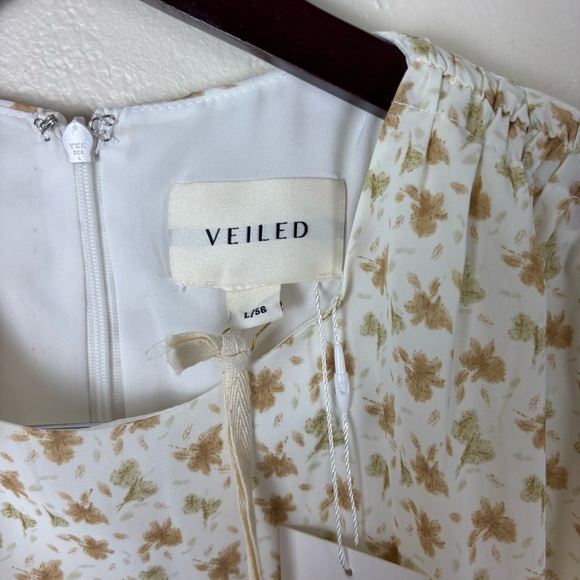 NWT Veiled New York Narjis Side Rouched Maxi Dress Beige Floral Women’s Sz Large - Picture 7 of 9